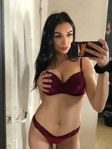 Надежда Высокая Блондинка